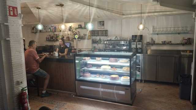 Se busca Camarera/o para Cafetería Nebraska (Alquerias)