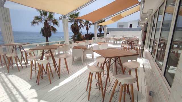 Cocinero/a y Ayudante/a de Cocina