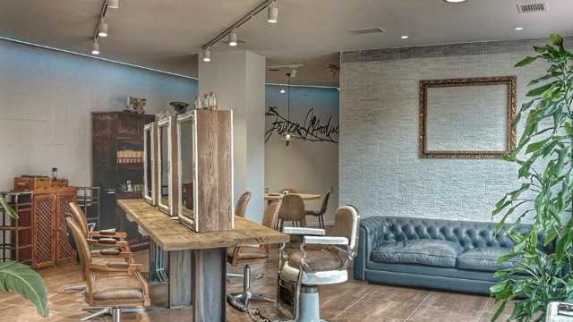 Oficial de Peluquería y Ayudante