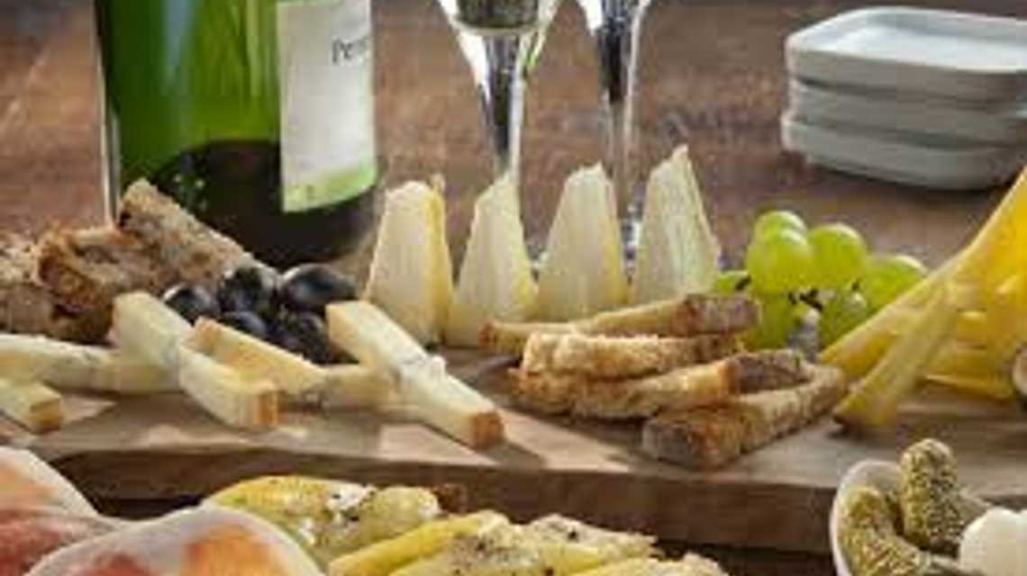 Champagne+Fromage  cover image