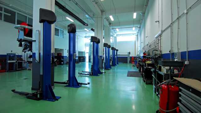 Ayudante/a de Mecánico de maquinaria