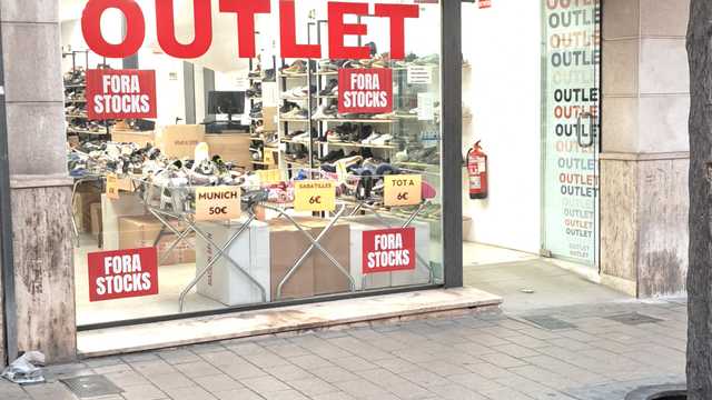 Ayudante/a de Dependiente/a