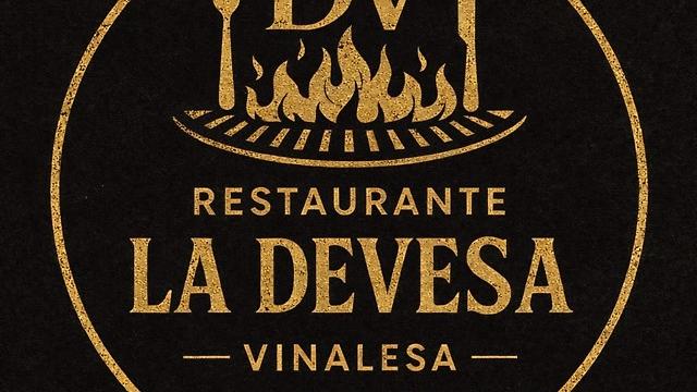 Camarero/a y Ayudante/a de Cocina