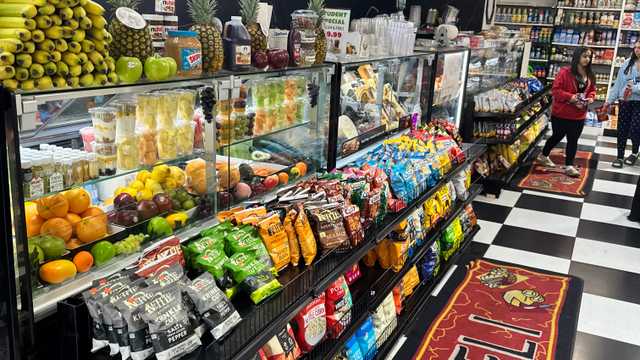 I’m looking for a Grill Guy experienced good English on time