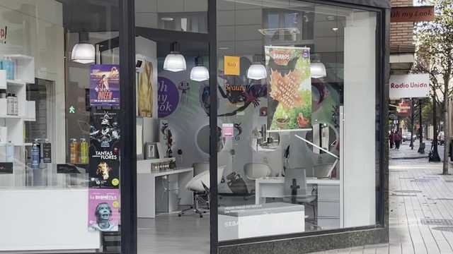 Oficial de Peluquería