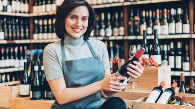 DEPENDIENTE/A PARA VINOTECA & QUESERÍA EN SANTIAGO BERNABÉU