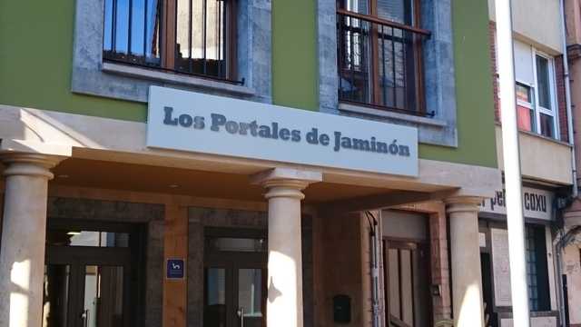 Camarero/a