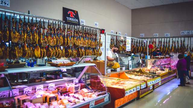 Ayudante de Charcuteria