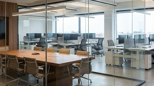 Recepción y asesoramiento de clientes