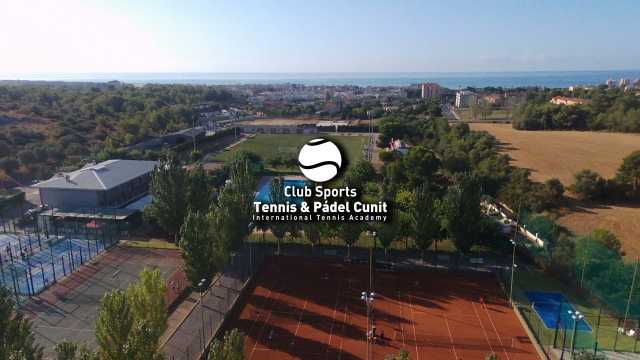 Recepcionista con Marketing y Redes Sociales