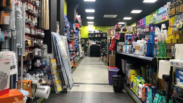 DEPENDIENTE DE FERRETERIA