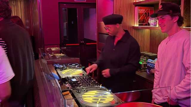 Director/a Artístico & Head of Booking