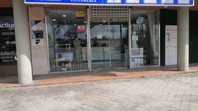 Atención al cliente,limpieza y plancha