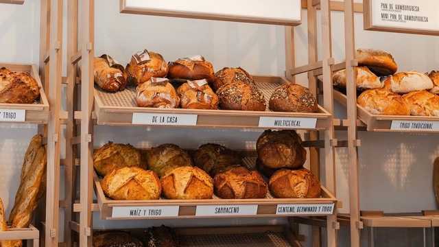 Dependiente de panaderia