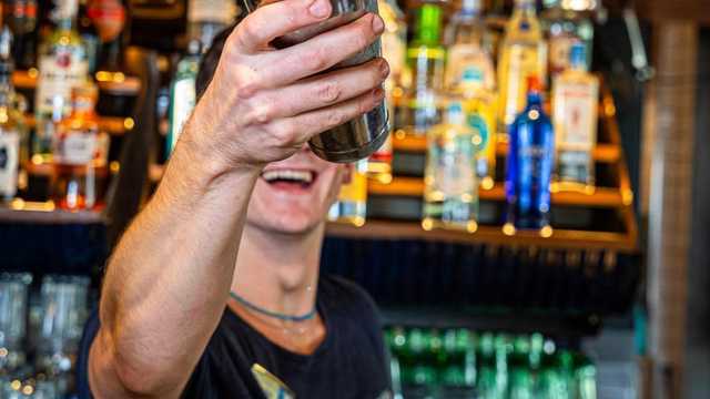 Ayudante/a de Bartender