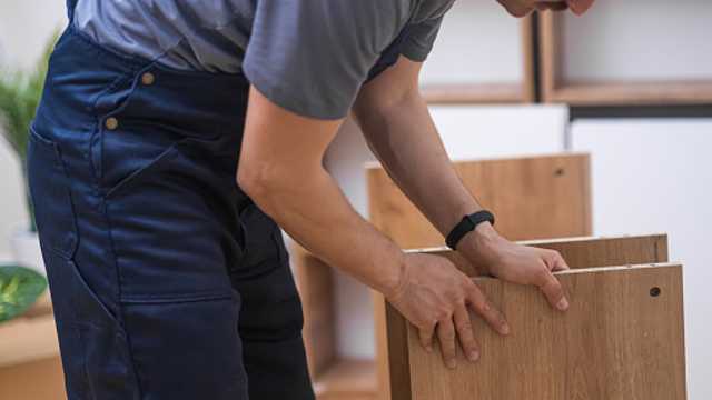Montador/a de Muebles – Sector Madera