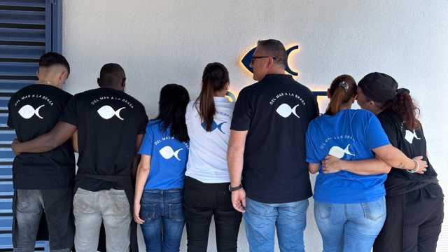 Cocinero/a y Ayudante/a de Cocina