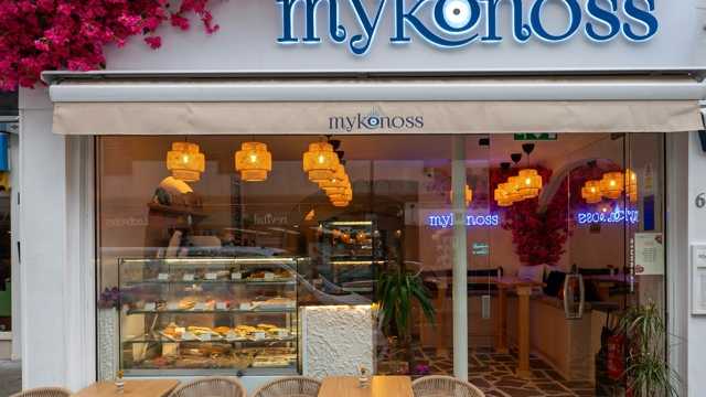 Barista and Waiter / Waitress