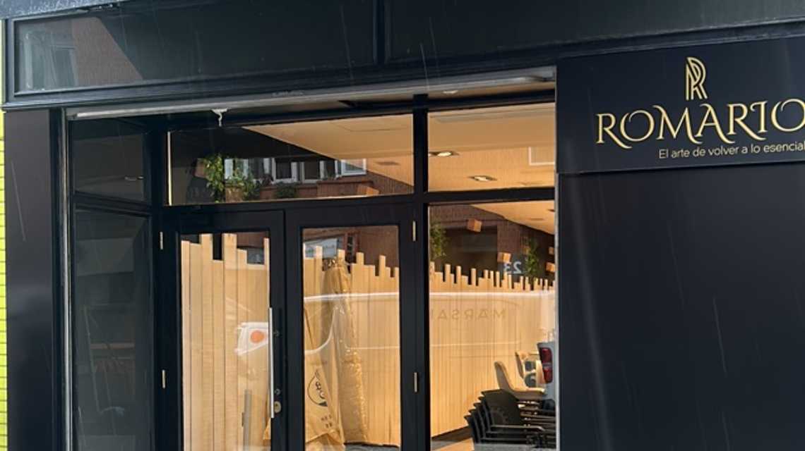 ROMARIO BAR cover image