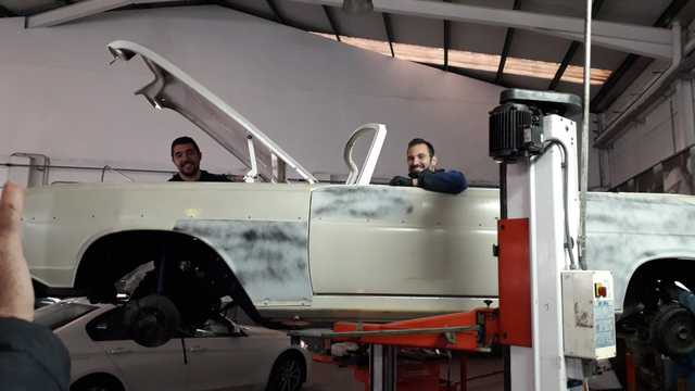 Chapista y pintor de automóviles