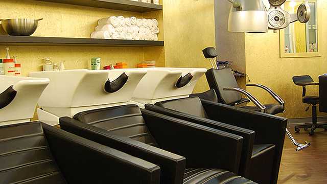 Oficial de Peluquería