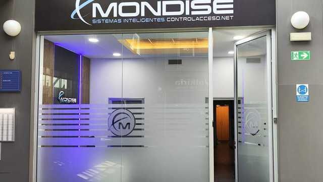 Responsable Tienda, Atencion Comercial, Encargado de pedidos