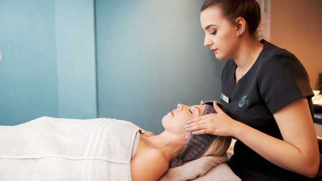 Spa Therapist