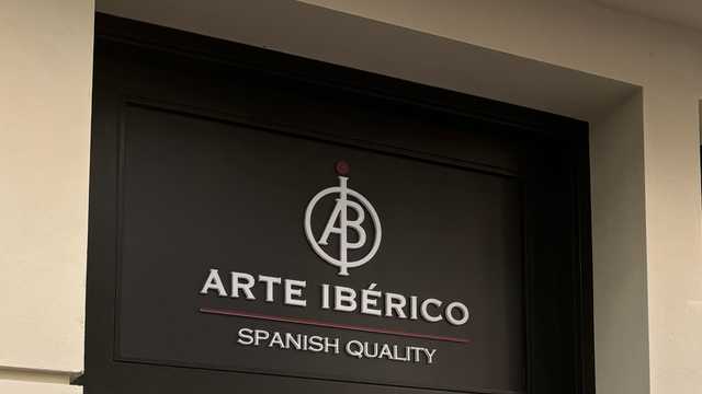 Camarero/Cortador Jamon