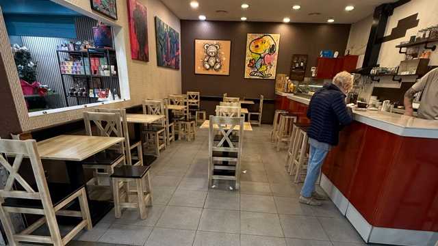 Camarera de cafeteria