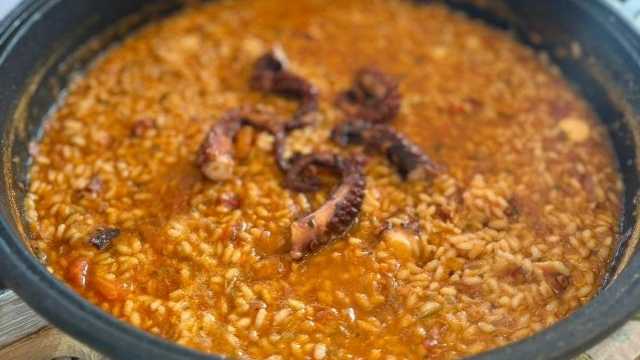 Ayudante/a de Cocinero/a