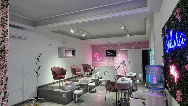 Manicurista Técnica Uñas Acrilicas