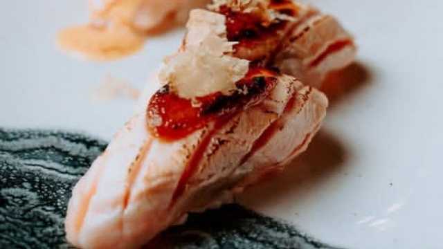 Ayudante de Cocina para Barra de Sushi