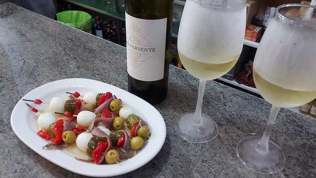 Camarero/a y Cocinero/a