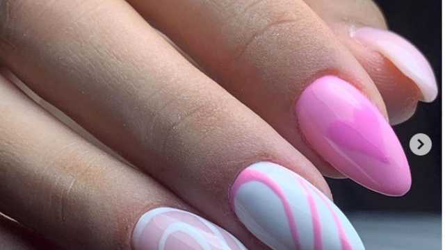 Técnica de uñas, depilacion, pedicura.