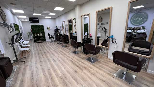 Oficial/a peluquería