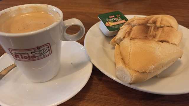 Camarero de Barra y Sala/Terraza