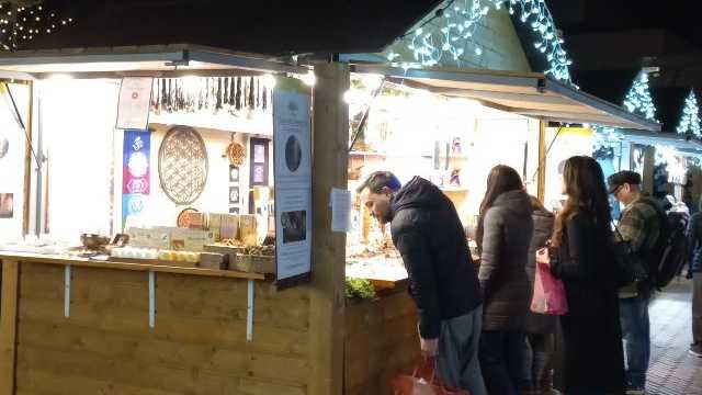 Ayundante dependienta