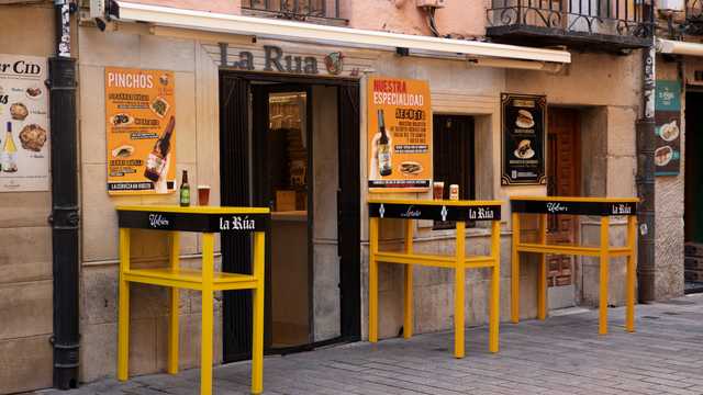 Camarero/a de Barra y Cocinero/a