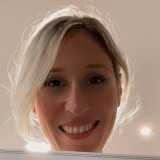 Elizabeth R. avatar icon