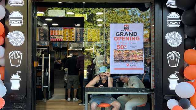 Fast Food Crew Member – Mak Halal Wembley