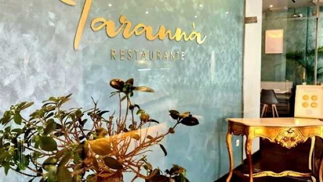Camarero/a