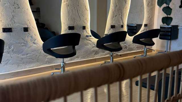 Oficial de Peluquería