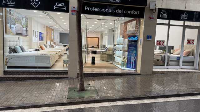 Ayudante/a de Montador