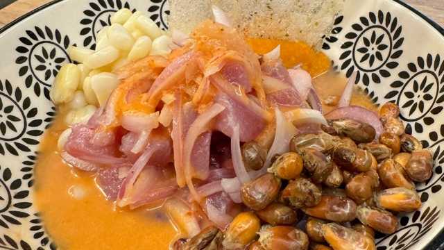 Cocinero/a y Ayudante/a de Cocina