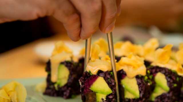 Sushiman/Sushiwoman