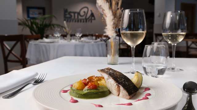CAMARERO/A DE RESTAURANTE – HOTEL 4★