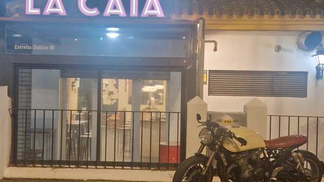 Ayudante de cocina y cocinera