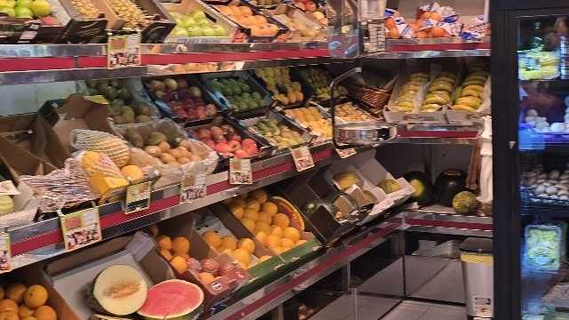 Dependiente para fruteria  con carnet