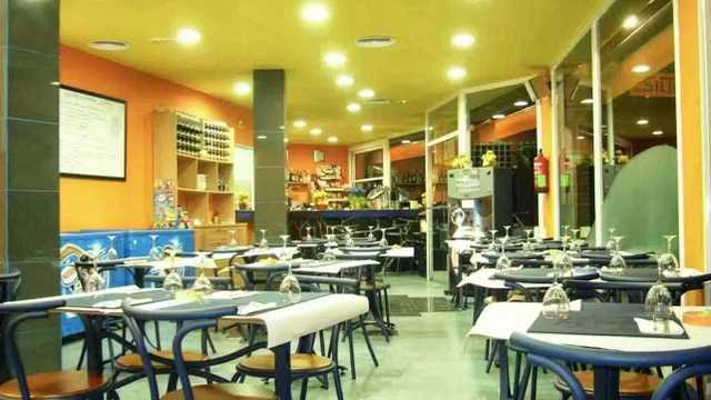 Camarero/a