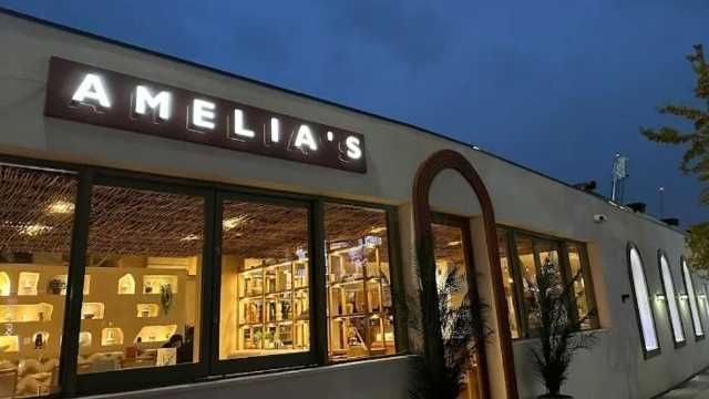 Restaurant Host / Hostess